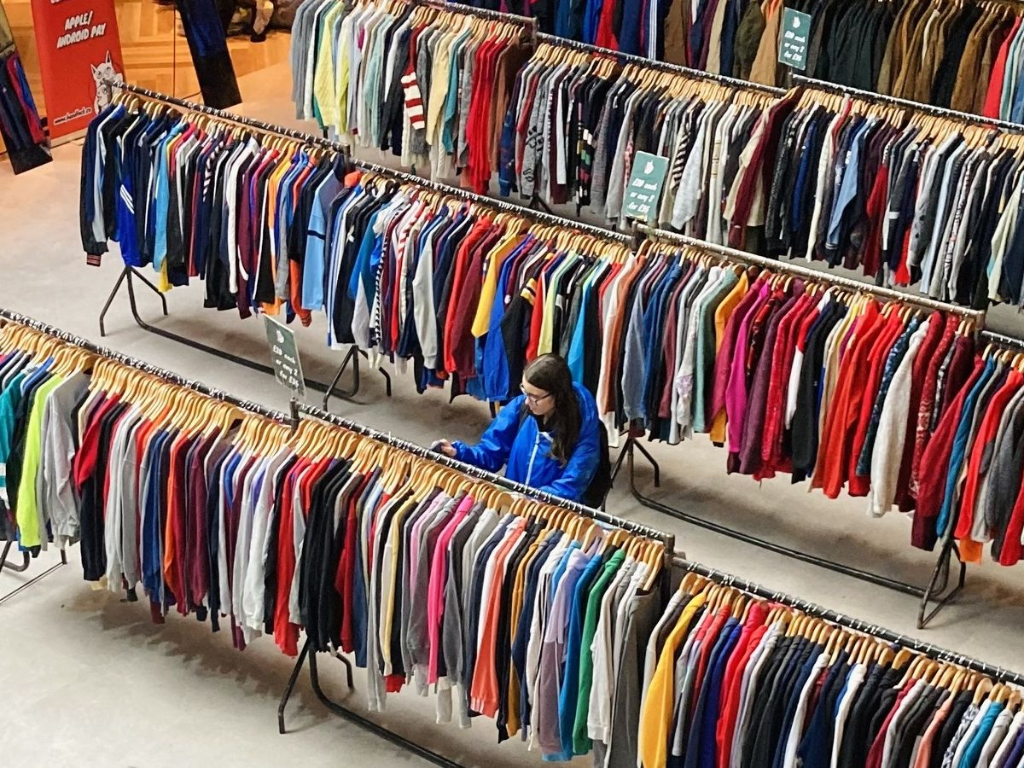 The image for the event named Headlock Vintage - Vintage Sale