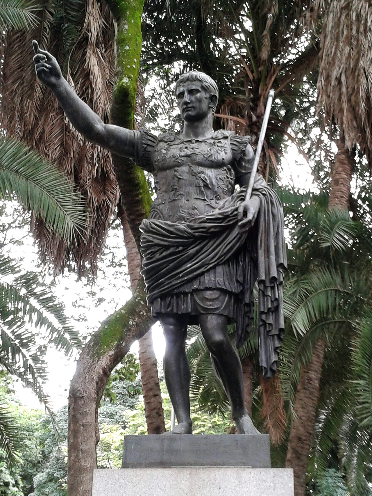 The image for the event named Symposium: "Copies of Augustus’ Prima Porta statue from Fascist Italy: a story of local tensions, contested meanings and awkward afterlives."