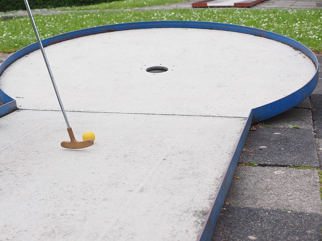 The image for the event named Crazy Golf
